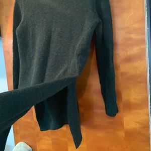 Forever 21 Sweaters - Dark green Turtleneck sweater Forever 21 Sweaters - Dark green Turtleneck sweater